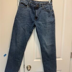 Arizona Jean Company Men's Slim Straight Blue Jeans